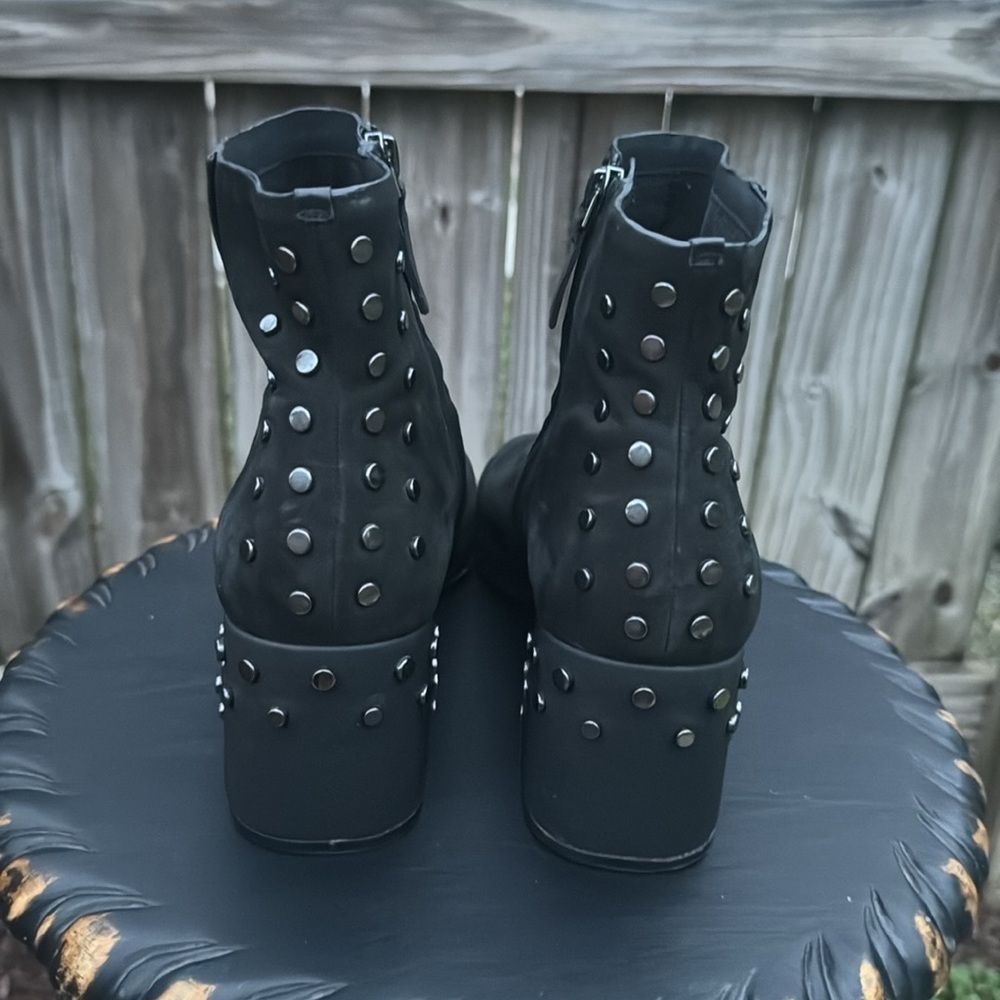 Naked Feet “strata” leather ankle boot, size 10 - Picture 8 of 12